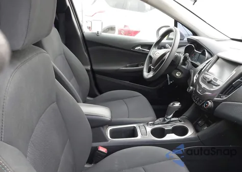 2018 Chevrolet Cruze Lt Auto from USA, damaged, VIN 1G1BE5SM0J7111348